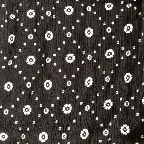 LANE BYRANT BLACK WHITE  SIZE 20 TOP 2XL - Picture 5 of 6